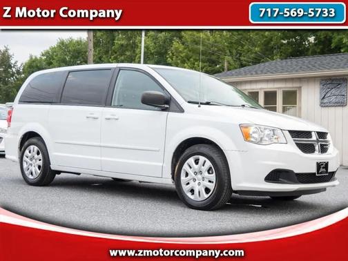 White Knuckle 2017 Dodge Grand Caravan SE