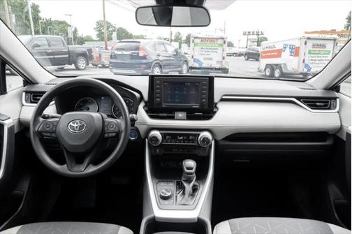 2022 Toyota RAV4 Hybrid XLE