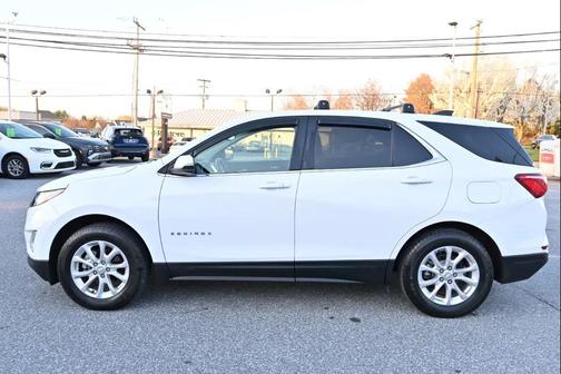 Summit White 2018 Chevrolet Equinox LT
