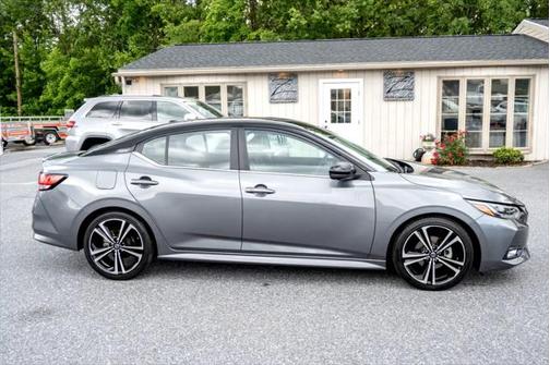 2022 Nissan Sentra SR