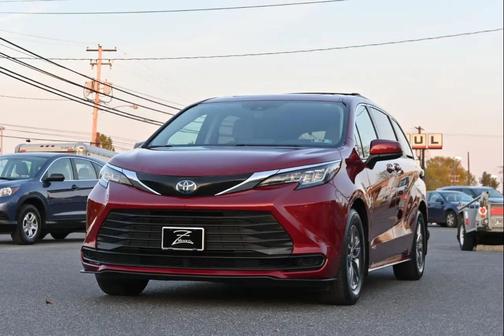 Ruby Flare Pearl 2021 Toyota Sienna LE