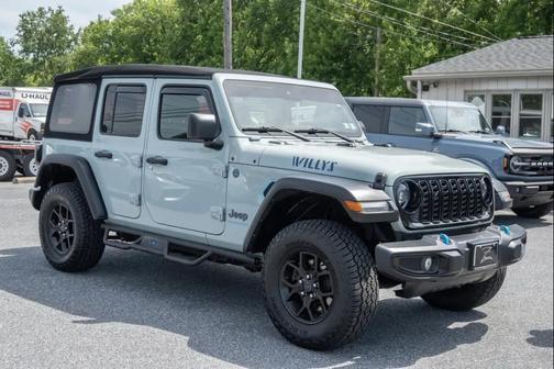 Earl Clearcoat 2024 Jeep Wrangler 4xe Willys