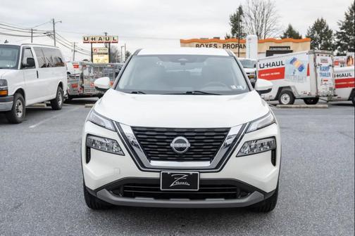 Pearl White Tricoat 2023 Nissan Rogue SV
