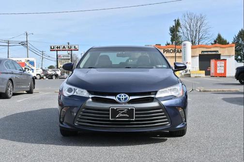 Parisian Night Pearl 2017 Toyota Camry Hybrid XLE