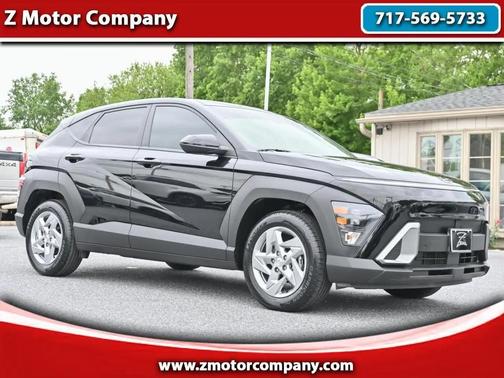 Abyss Black Pearl 2024 Hyundai KONA SE