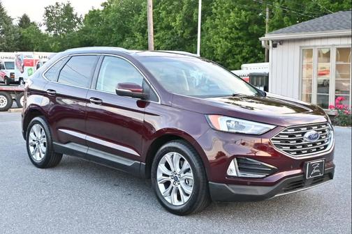 Burgundy Velvet Metallic Tinted Clearcoat 2020 Ford Edge Titanium