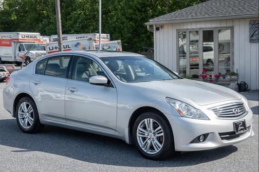 Liquid Platinum 2013 INFINITI G37x Base