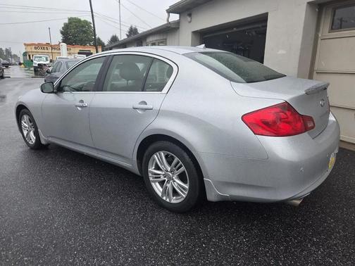 Liquid Platinum 2013 INFINITI G37x Base