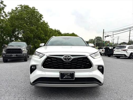 2022 Toyota Highlander Platinum