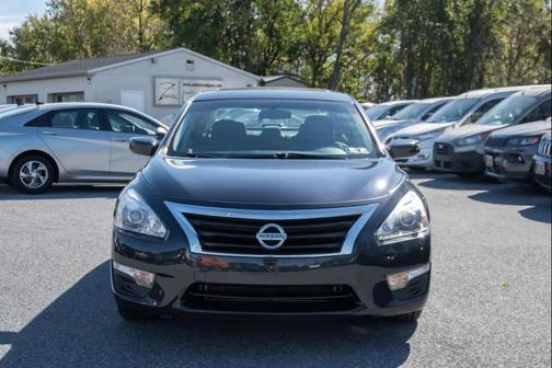Gun Metallic 2015 Nissan Altima 2.5 S