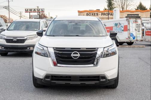 2024 Nissan Pathfinder S 4WD