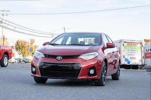 2016 Toyota Corolla S Plus