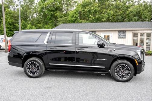 2025 GMC Yukon XL 4WD Elevation
