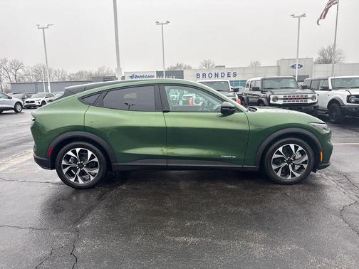 2025 Ford Mustang Mach-E Select