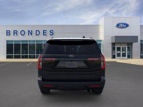 Agate Black Metallic 2026 Ford Expedition Platinum
