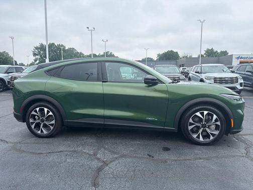 2024 Ford Mustang Mach-E Select