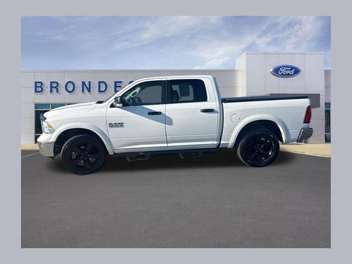 Bright White Clearcoat 2016 RAM 1500 Outdoorsman