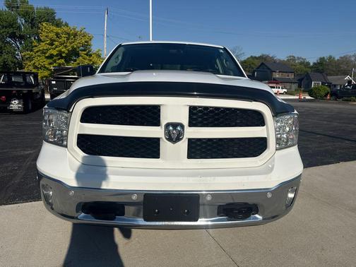 Bright White Clearcoat 2016 RAM 1500 Outdoorsman