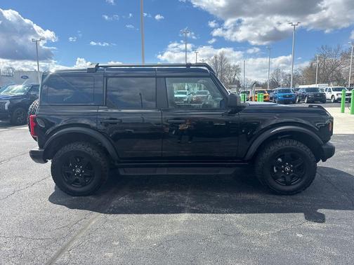Shadow Black 2025 Ford Bronco Big Bend
