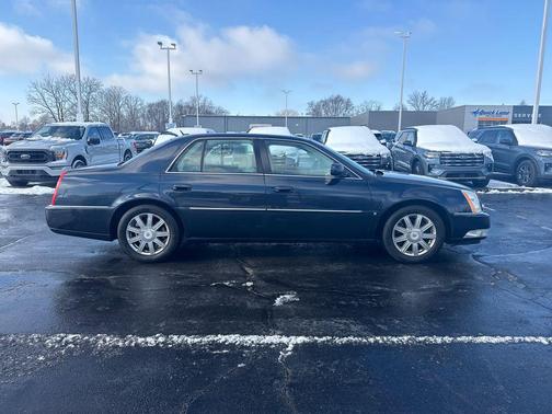 2007 Cadillac DTS Luxury