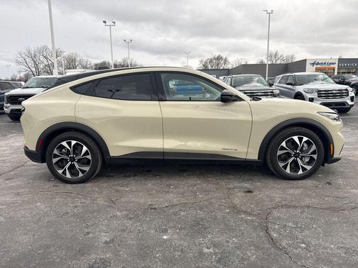 2025 Ford Mustang Mach-E Select