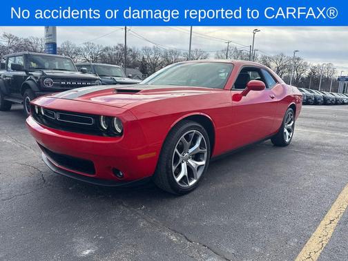 2015 Dodge Challenger SXT Plus