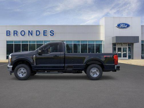 Agate Black Metallic 2026 Ford F-250 XL