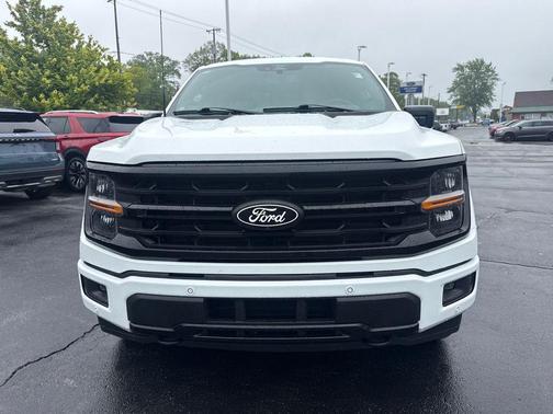Oxford White 2025 Ford F-150 XLT