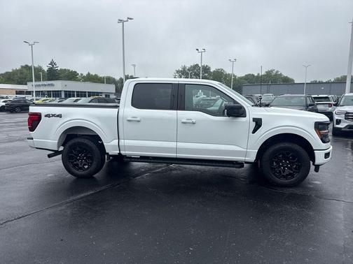 Oxford White 2025 Ford F-150 XLT
