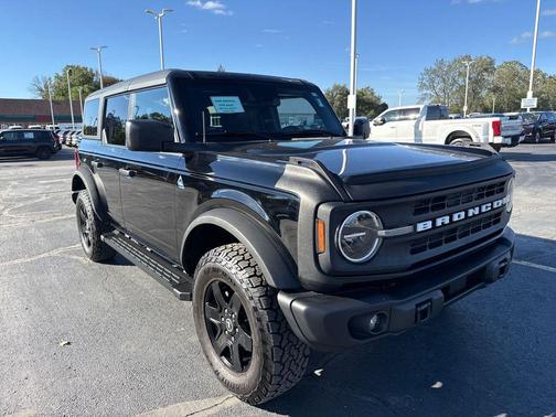 2022 Ford Bronco Black Diamond