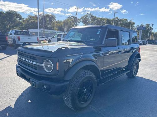 2022 Ford Bronco Black Diamond