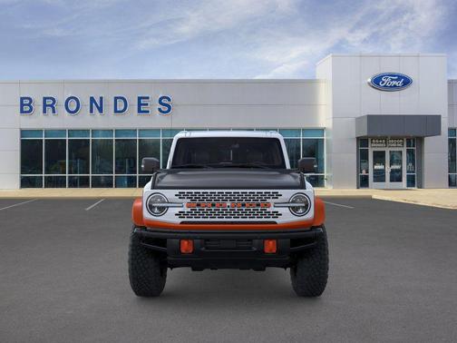 Oxford White 2025 Ford Bronco Stroppe Edition
