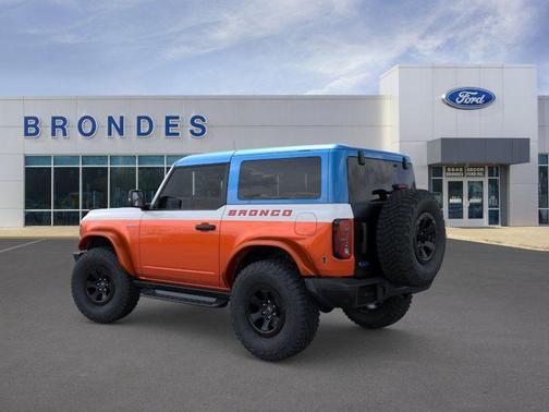 Oxford White 2025 Ford Bronco Stroppe Edition