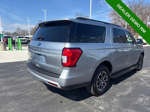 Iconic Silver Metallic 2024 Ford Expedition XLT