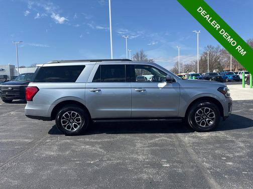 Iconic Silver Metallic 2024 Ford Expedition XLT