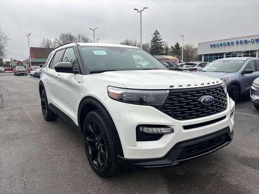 2023 Ford Explorer ST-Line