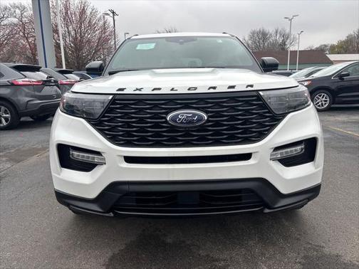 2023 Ford Explorer ST-Line