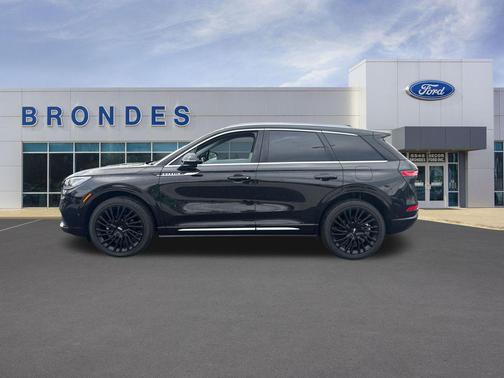 Infinite Black Metallic Clearcoat 2022 Lincoln Corsair Reserve