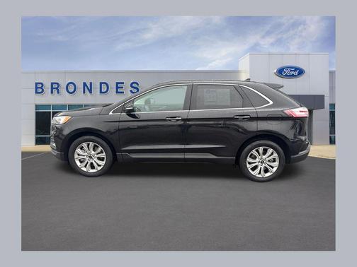 Agate Black Metallic 2023 Ford Edge Titanium