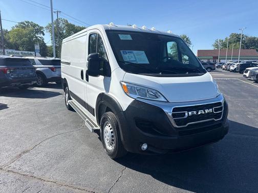 Bright White Clearcoat 2025 RAM ProMaster 2500 Tradesman