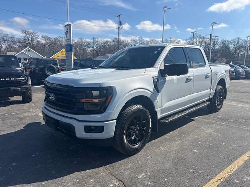 Space White Metallic 2025 Ford F-150 XLT