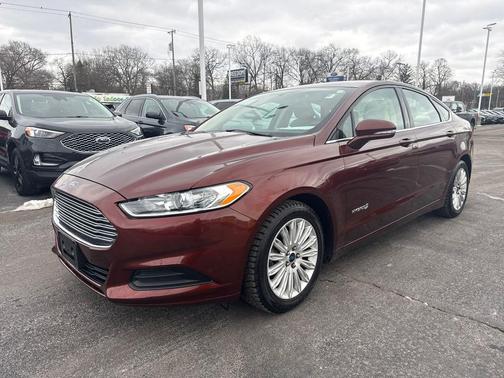 2016 Ford Fusion Hybrid SE