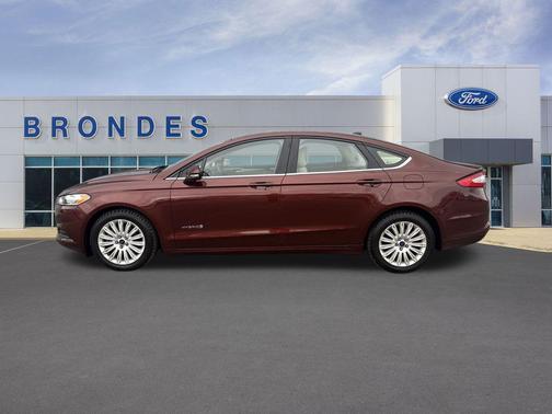 2016 Ford Fusion Hybrid SE