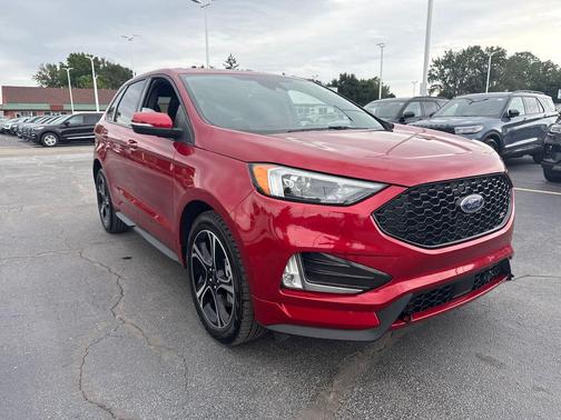 2022 Ford Edge ST