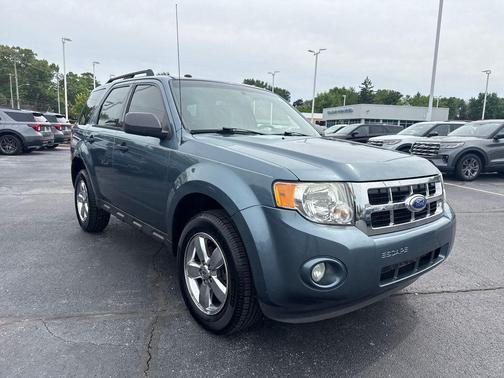 Steel Blue Metallic 2011 Ford Escape XLT