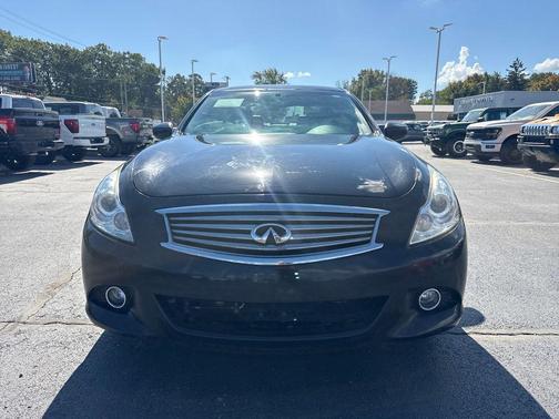 2015 INFINITI Q40 Base