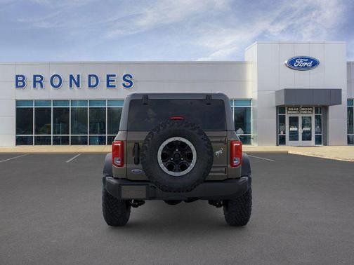 2025 Ford Bronco Base