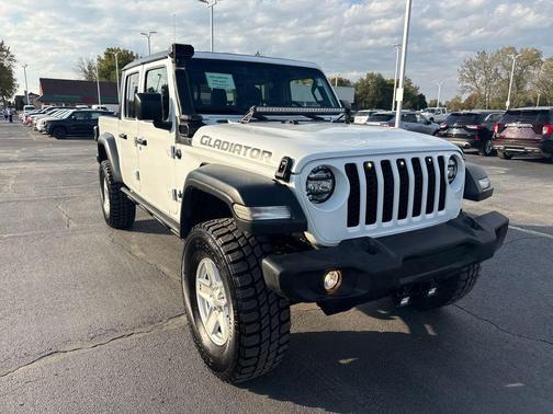 2020 Jeep Gladiator Sport S