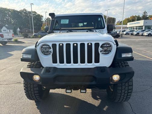 2020 Jeep Gladiator Sport S