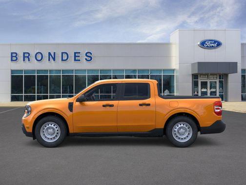 Orange Fury Metallic Tri-Coat 2026 Ford Maverick XL